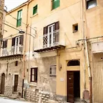 Mediterranea *